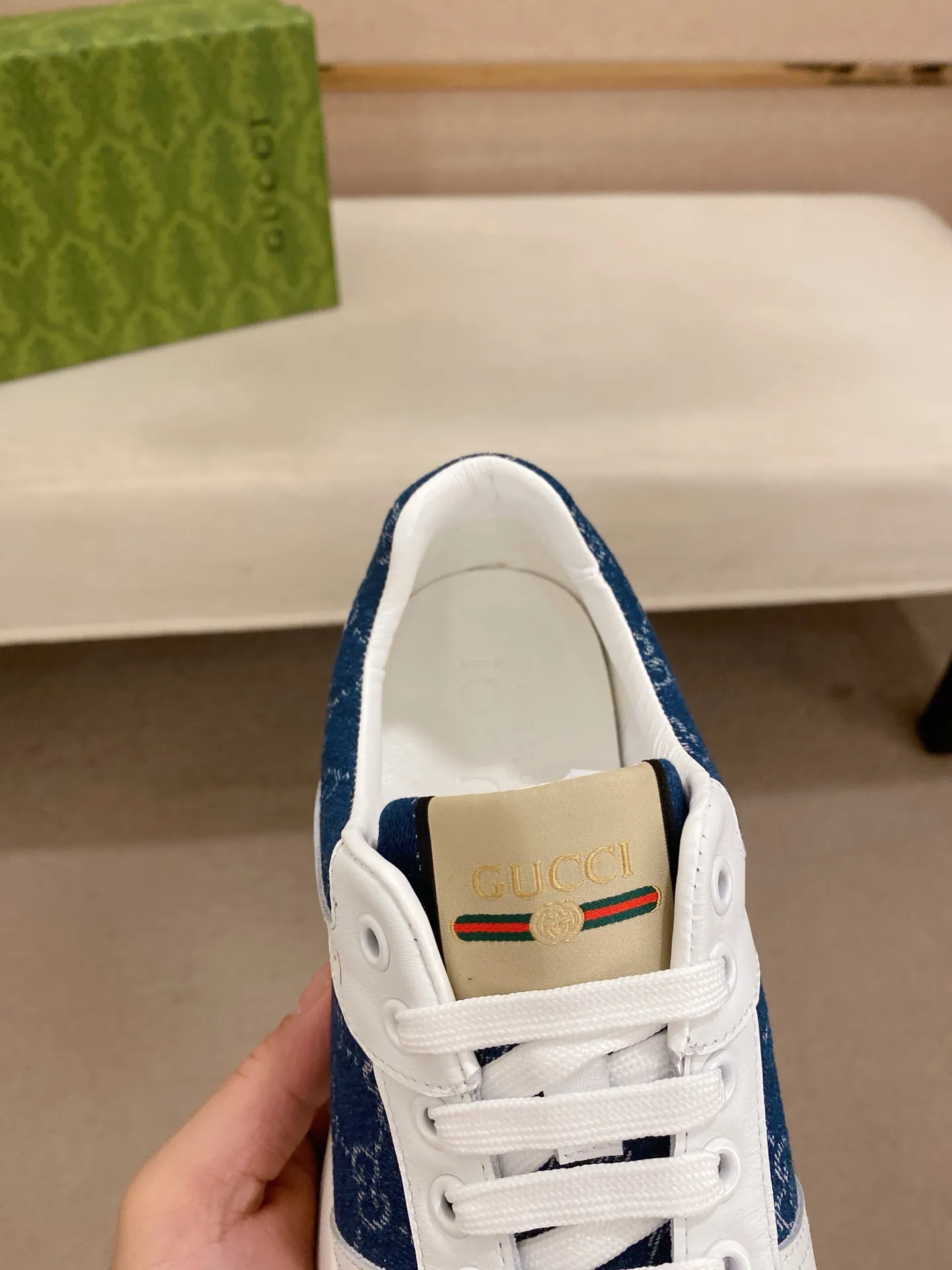 Men's clothing and shoes💰 400💰🇮🇹🇮🇹GUCCI (Gucci) top 🔍🔍 new models are on sale at the same time, the upper 🇮🇹 is imported Italian first-layer cowhide, the lining is fully imported sheepskin 💪💪, completely 1⃣️compared 1⃣️Reproduction🇮🇹💪💪, ⚠Sole: The original sole is specially provided by the original factory, the exclusive movable molded sole is super comfortable, ⚠Original factory follow-up goods, 🔍🔍high quality, you can enter and leave the counter at will, welcome to compare⚠. Code number: 38-44 (45 is custom-made and cannot be returned or exchanged)